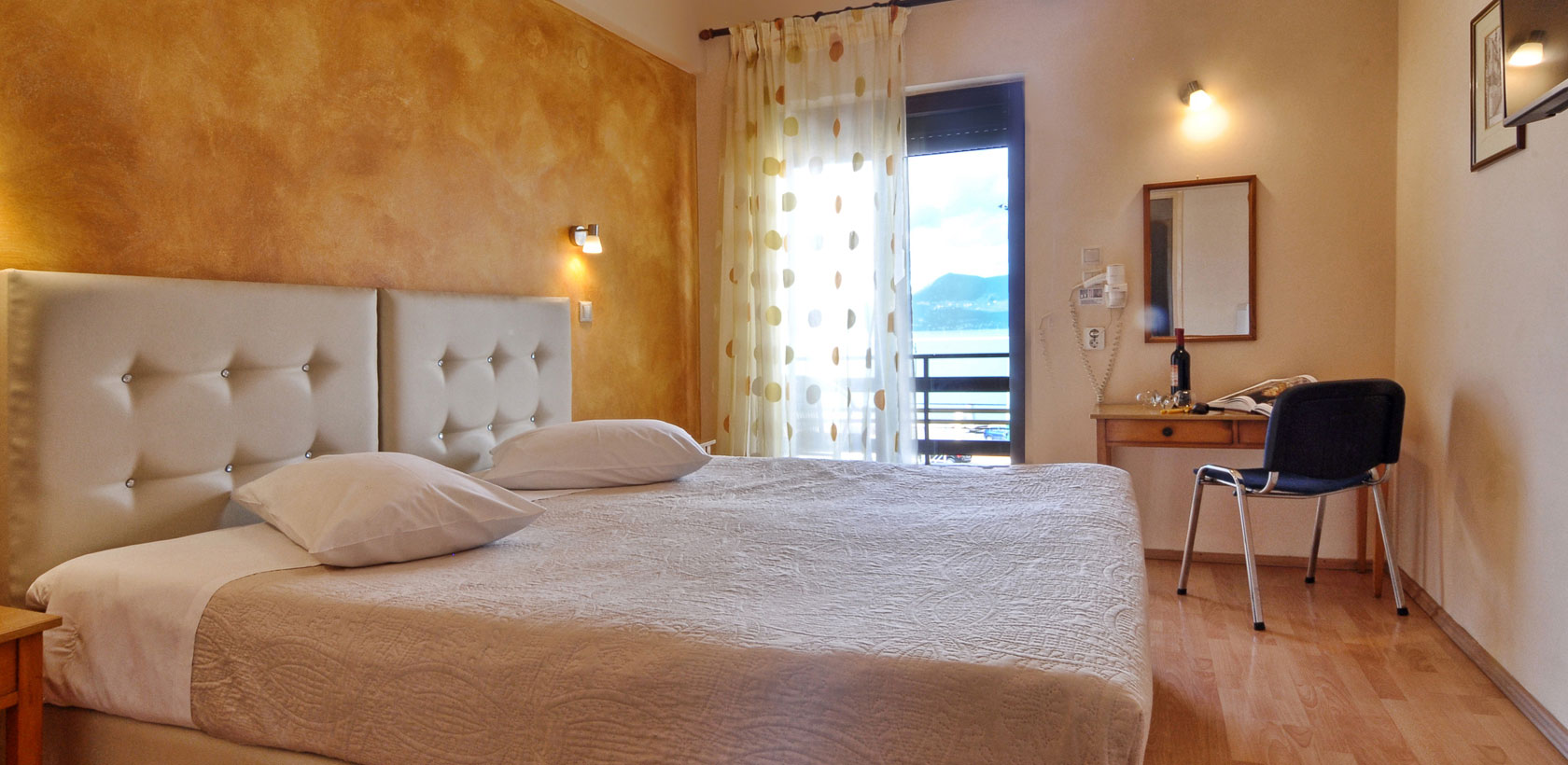 Corfu Accommodation at Atlantis Hotel in Corfu Town